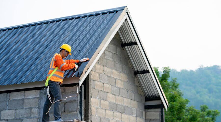 Professional residential roofers in Sharpsburg, NC